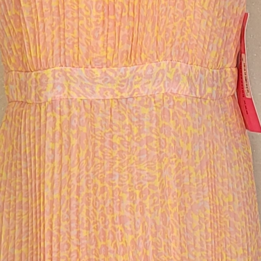 NEW Floral Maxi Dress Betsey Johnson Halter Neck Pleated Size 8 - Picture 3 of 15